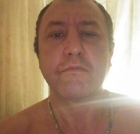 Артём